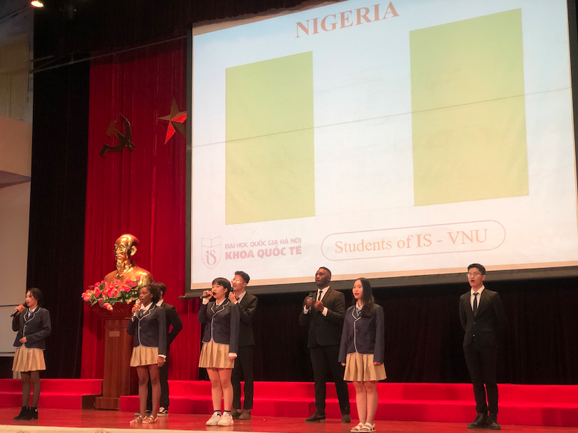 01 giải ấn tượng (trị giá 1.000.000 đồng) thuộc về quốc ca Nigeria được thể hiện bởi các bạn sinh viên Khoa Quốc Tế, ĐHQGHN