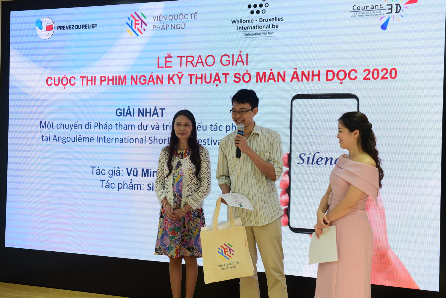 Tác giả Vũ Minh Đức giành giải Nhất cuộc thi năm nay với tác phẩm 'Silence'