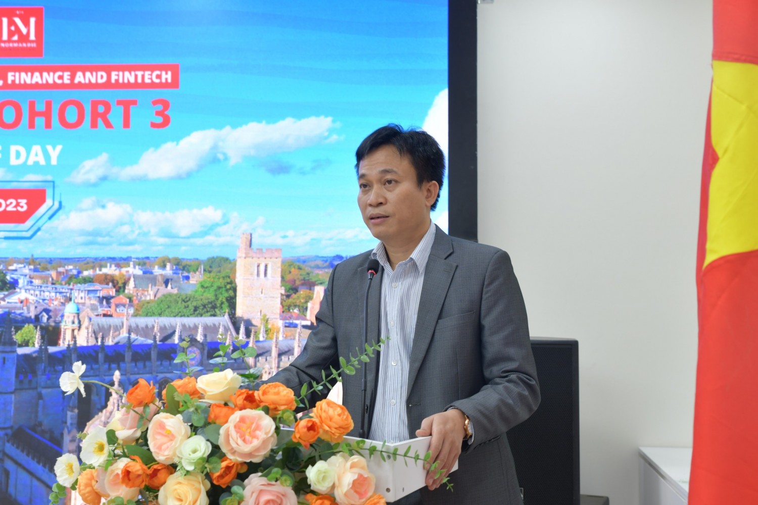 Ông Đào Tùng, Trưởng phòng Đào tạo và công tác chính trị học sinh sinh viên, Giám đốc chương trình Thạc sĩ FINTECH tại Việt Nam